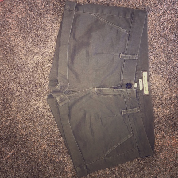 Abercrombie & Fitch Pants - Green stretchy shorts